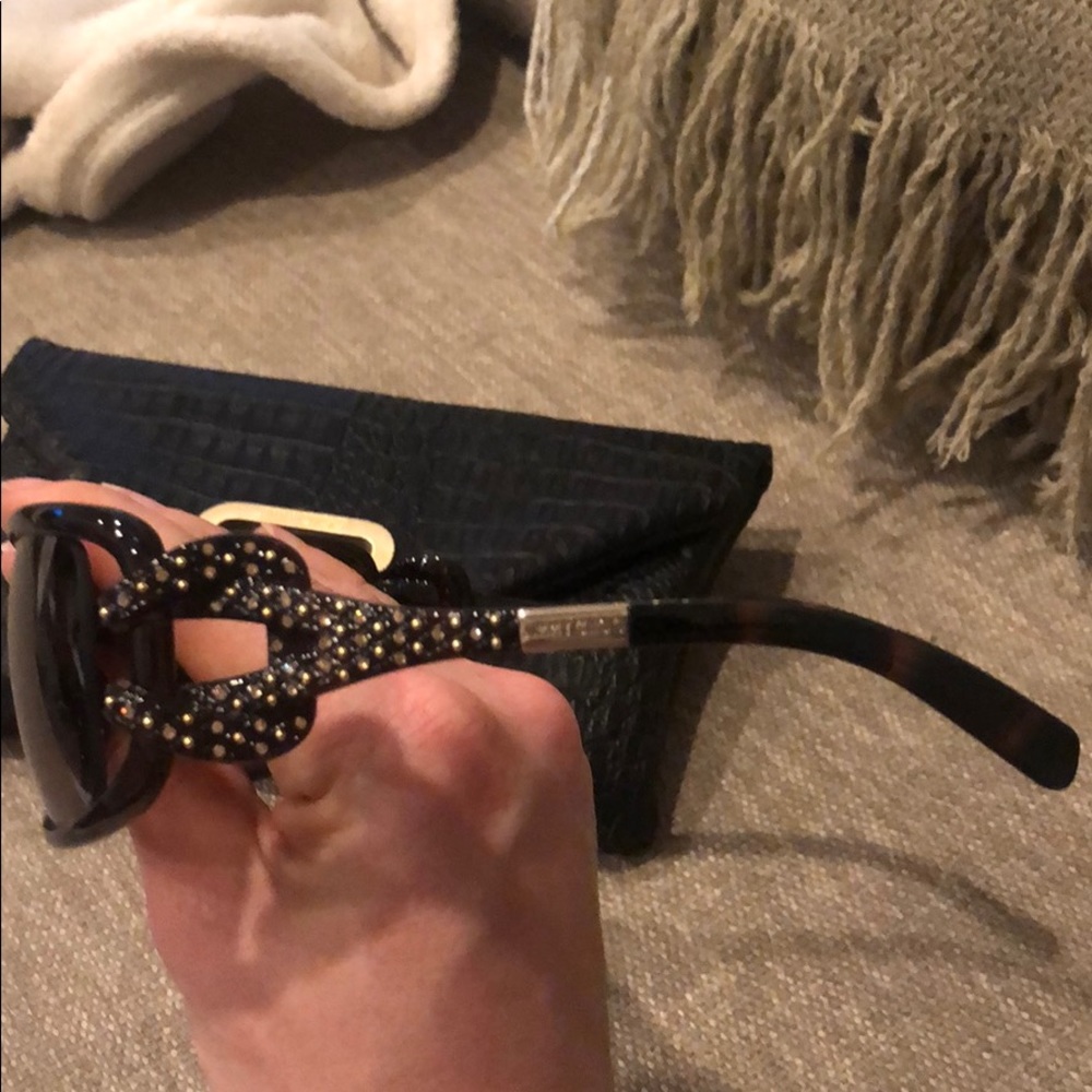 Jimmy Choo tortoise shell sunglasses with crystal - Picture 5 of 8